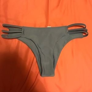 Cupshe swimsuit bottoms